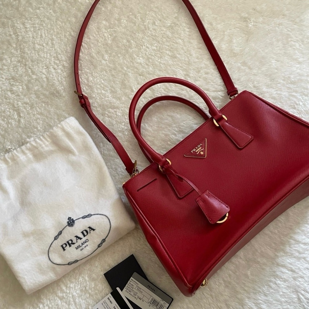 Prada Saffiano Galleria Medium BN1801 Women's Saffiano Lux Handbag